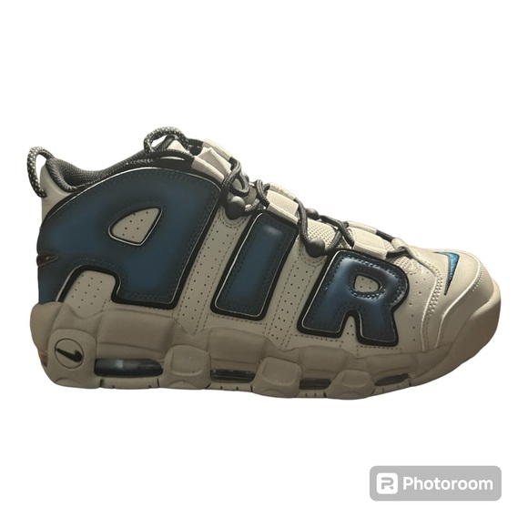 Nike Air More Uptempo 96 Sz 10
Industrial Blue Sneakers - Picture 6 of 9
